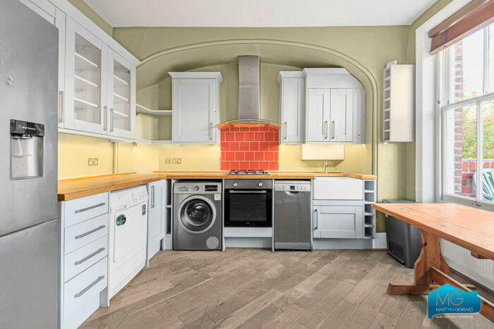 2 Bedroom Apartment To Rent In Hillfield Park, Muswell Hill, London, N10