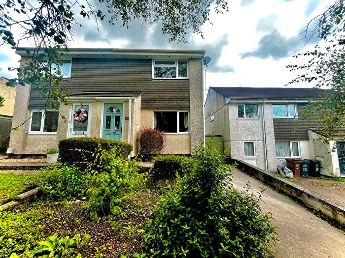 2 Bedroom Property To Rent In Dunsterville Road, Ivybridge, PL21