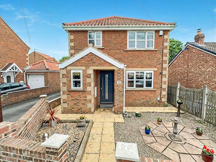 3 Bedroom Detached House For Sale In Gauk Street, Brotherton, WF11