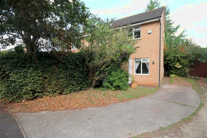 2 Bedroom Semi-Detached House To Rent In Five Acre Drive Frenchay Bristol, BS16