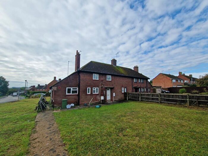 3 Bedroom Semi-Detached House To Rent In Welsh Road West, Southam, CV47