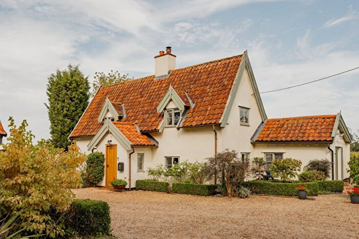 3 Bedroom Detached House For Sale In Rectory Lane, Dickleburgh, Norfolk, IP21