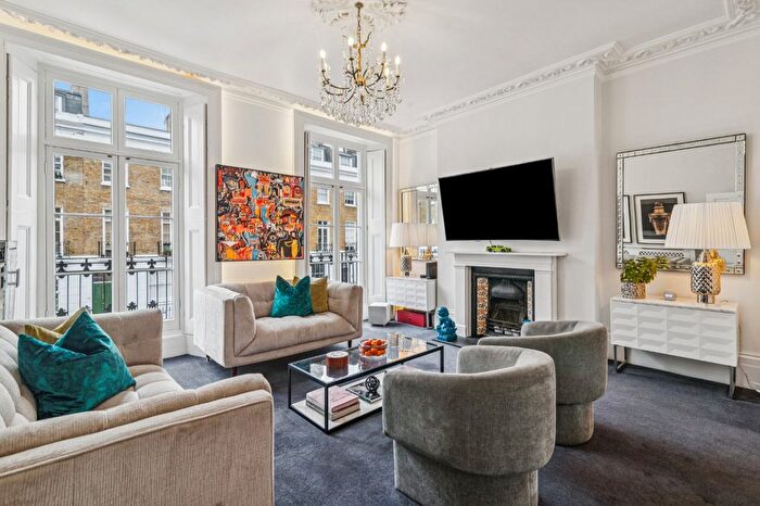 3 Bedroom Flat For Sale In Sydney Street, The Bromptons, SW3