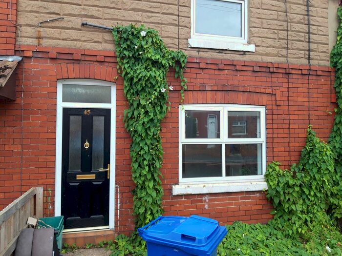 2 Bedroom Terraced House To Rent In Victoria Road, Askern, DN6