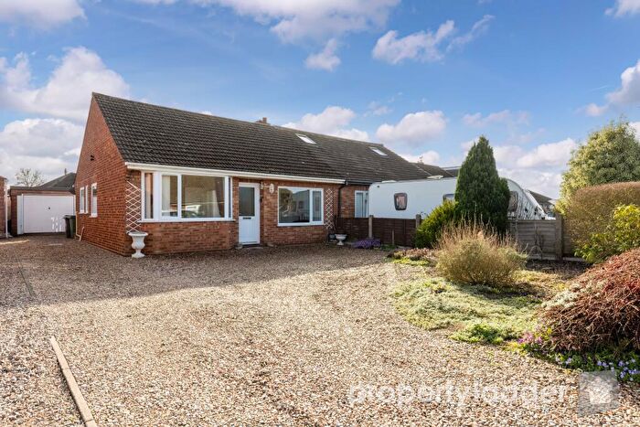 3 Bedroom Semi-Detached Bungalow For Sale In Carleton Road, Sprowston, NR7
