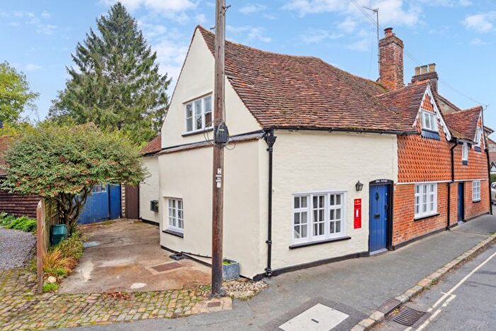 4 Bedroom End Of Terrace House For Sale In Church Street, Great Missenden, HP16