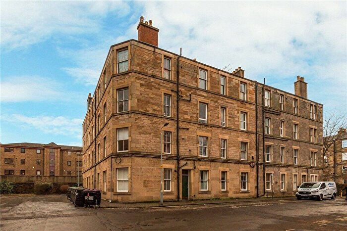 1 Bedroom Apartment To Rent In Moncrieff Terrace, Edinburgh, Midlothian, EH9