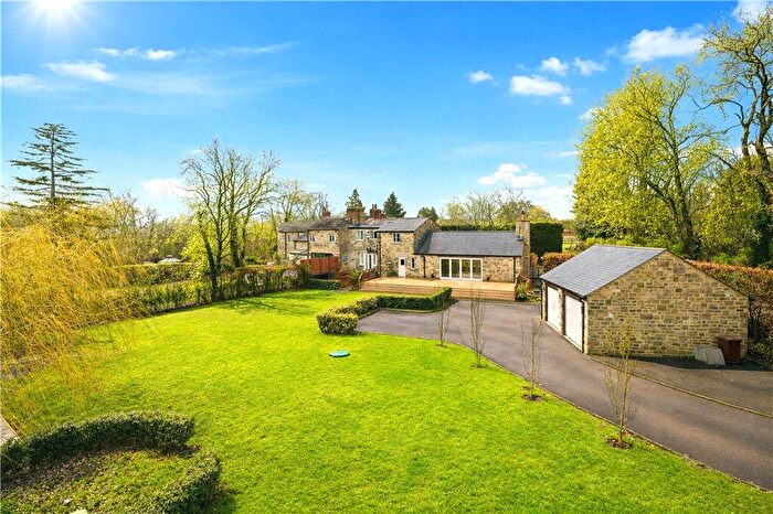 4 Bedroom End Of Terrace House For Sale In Bay Horse Lane, Leeds, West Yorkshire, LS17