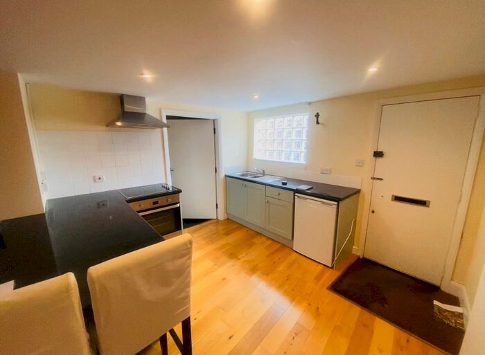 Studio To Rent In Stanley Road, Teddington TW11
