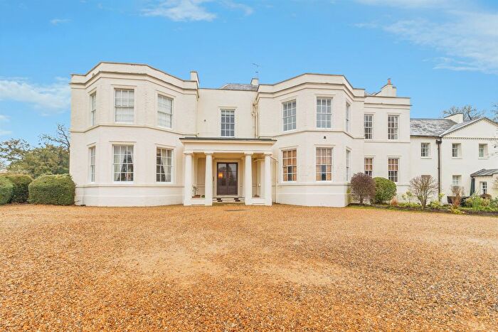 3 Bedroom Flat For Sale In Wavendon House Drive, Wavendon, Milton Keynes, MK17