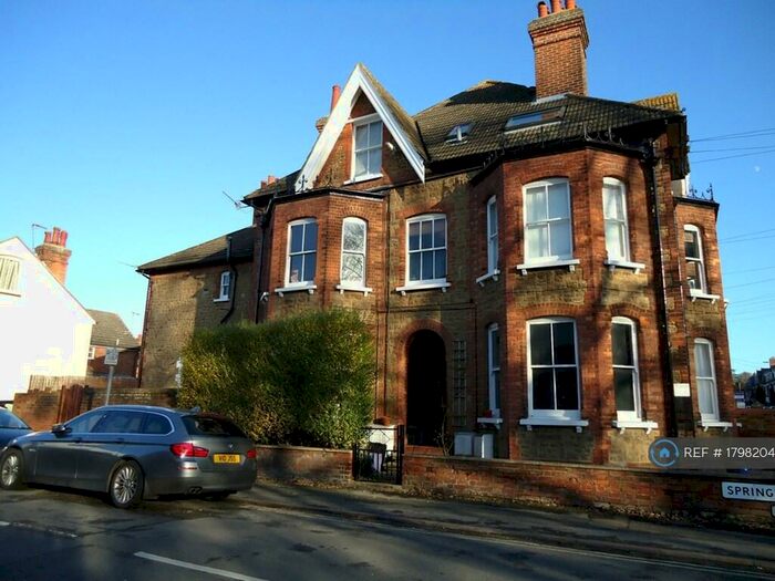 1 Bedroom Flat To Rent In York Road, Guildford, GU1