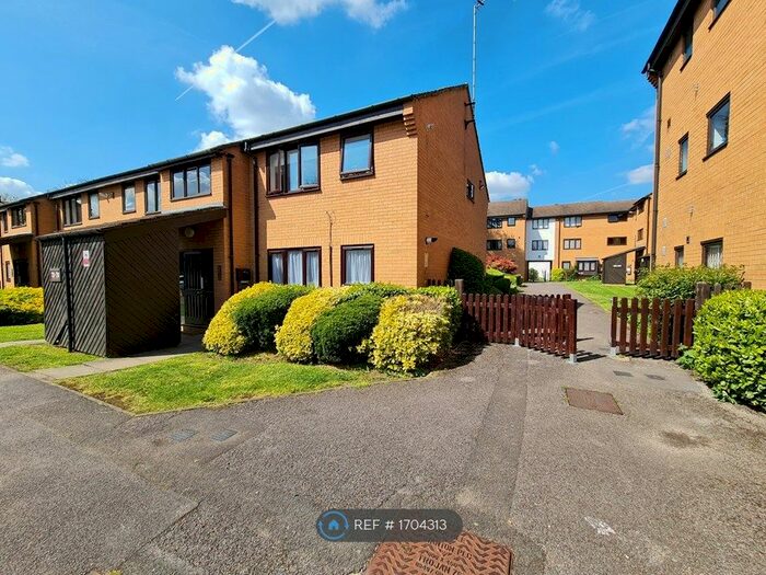 2 Bedroom Flat To Rent In Chiswick, London, W4