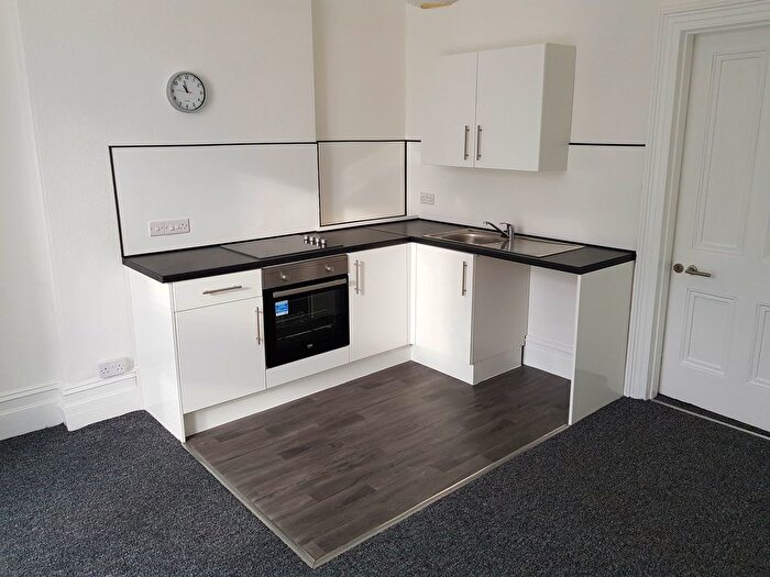 1 Bedroom Flat To Rent In Youngs Park Road, Paignton, TQ4