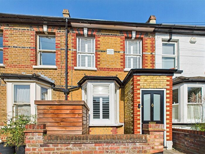 4 Bedroom Terraced House To Rent In Railway Road, Teddington, TW11