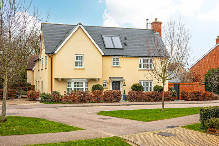 5 Bedroom Detached House For Sale In Christmas Tree Crescent, Hockley, SS5