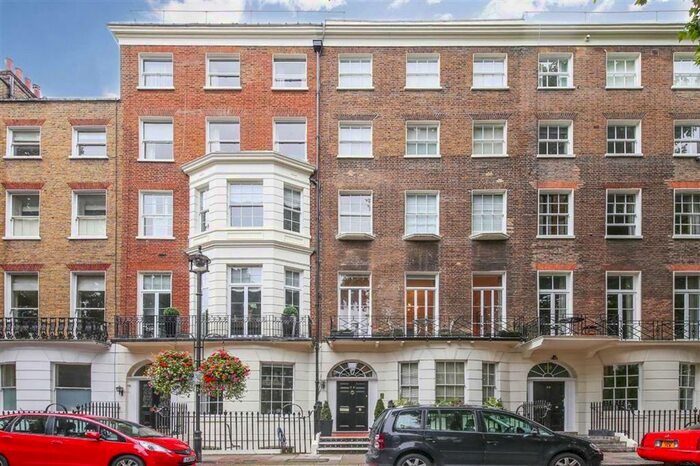 1 Bedroom Flat To Rent In Montagu Square, London, W1H