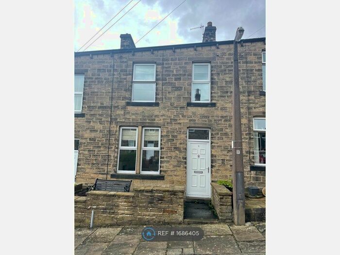 3 Bedroom Terraced House To Rent In Tillotson Street, Keighley, BD20