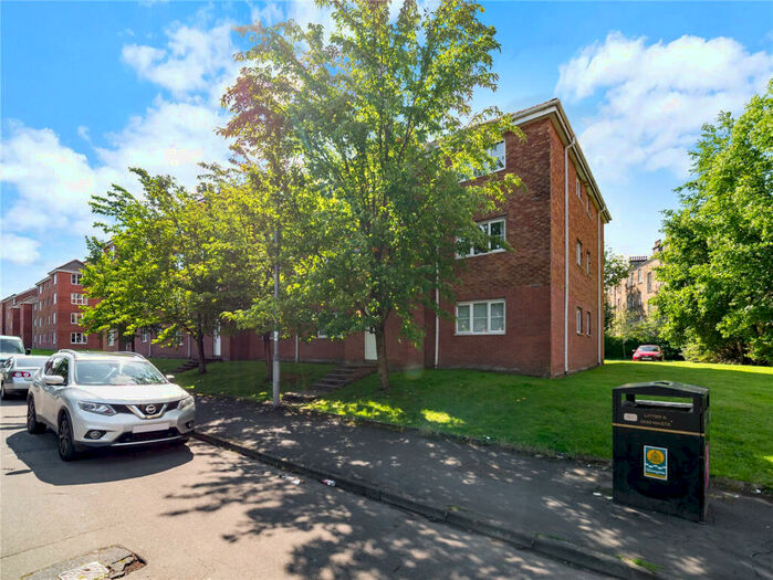 2 Bedroom Flat To Rent In Tullis Street, Bridgeton, Glasgow, G40