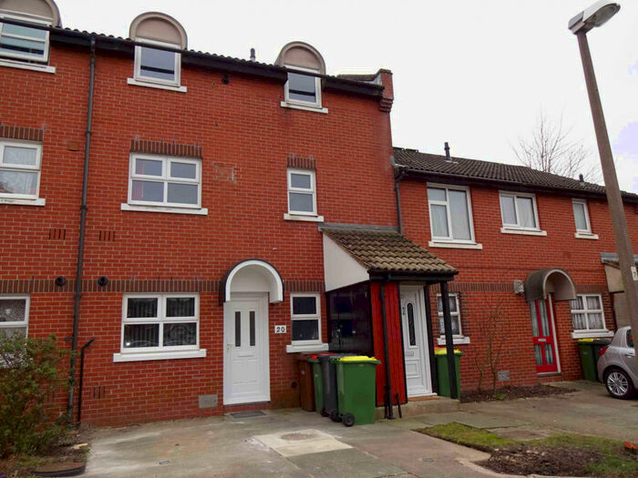 1 Bedroom Apartment To Rent In Colman Court, Off Taylor Street, Broadgate, PR1