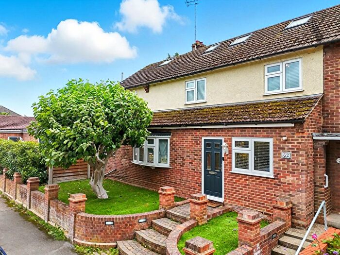5 Bedroom Semi-Detached House For Sale In Pancroft, Abridge, Romford, RM4