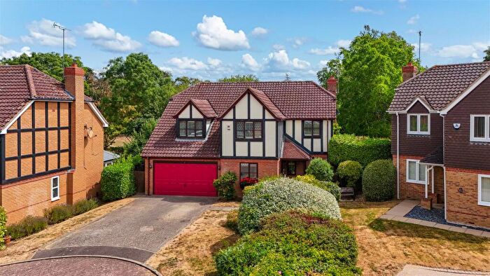 5 Bedroom Detached House For Sale In Laurel Valley, Northampton, NN4