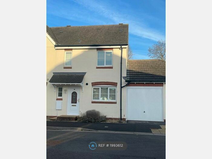 3 Bedroom Semi-Detached House To Rent In Fairfield, Ilminster, TA19