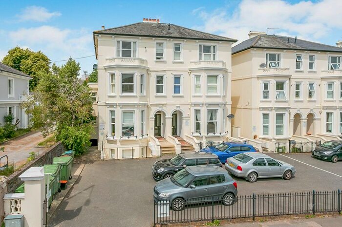 2 Bedroom Flat To Rent In Upper Grosvenor Road, Tunbridge Wells, TN1