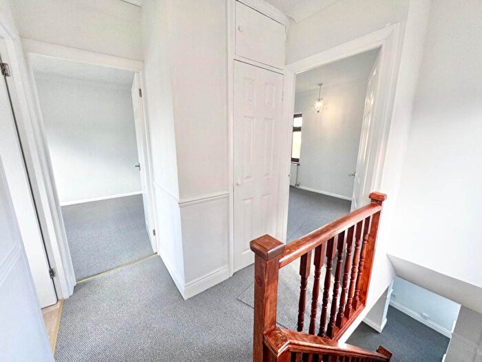 2 Bedroom Semi-Detached House For Sale In Harlesden Road, Romford, RM3