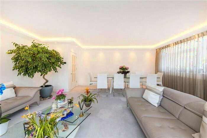 3 Bedroom Apartment To Rent In Walsingham, Queensmead, St. John's Wood, London, NW8