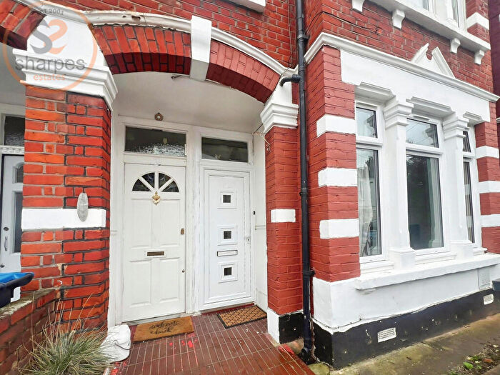 2 Bedroom Ground Maisonette To Rent In , Heaton Road, Mitcham, Greater London, CR4