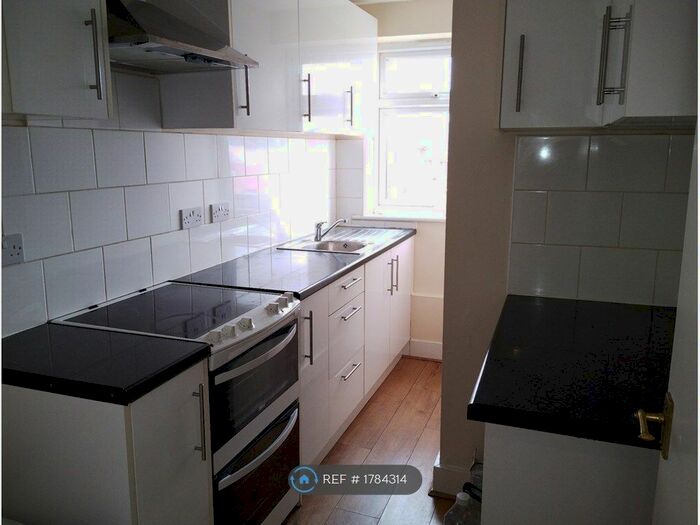 2 Bedroom Flat To Rent In Linden Road, Bognor Regis, PO21