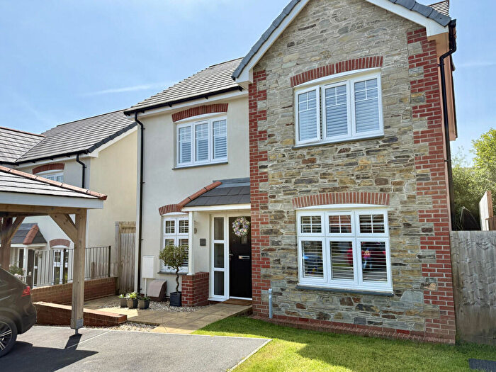 4 Bedroom Apartment For Sale In Yellowmead Tor Close Tavistock, PL19
