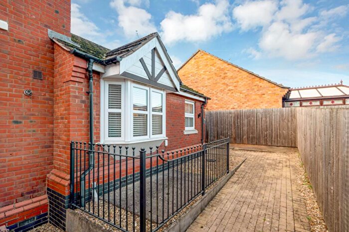 2 Bedroom Bungalow For Sale In Christ Church Close, Stamford, PE9
