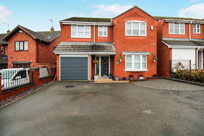 4 Bedroom Detached House For Sale In Cinder Road, Lower Gornal, Dudley, DY3