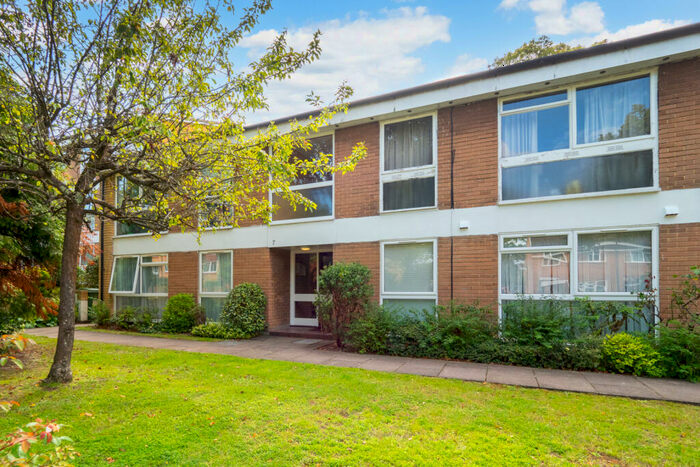 1 Bedroom Apartment To Rent In Brambledown Road, Wallington, Surrey, SM6