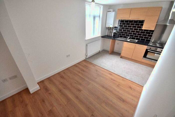 1 Bedroom Apartment To Rent In Flat B, Carter's Green, West Bromwich, B70
