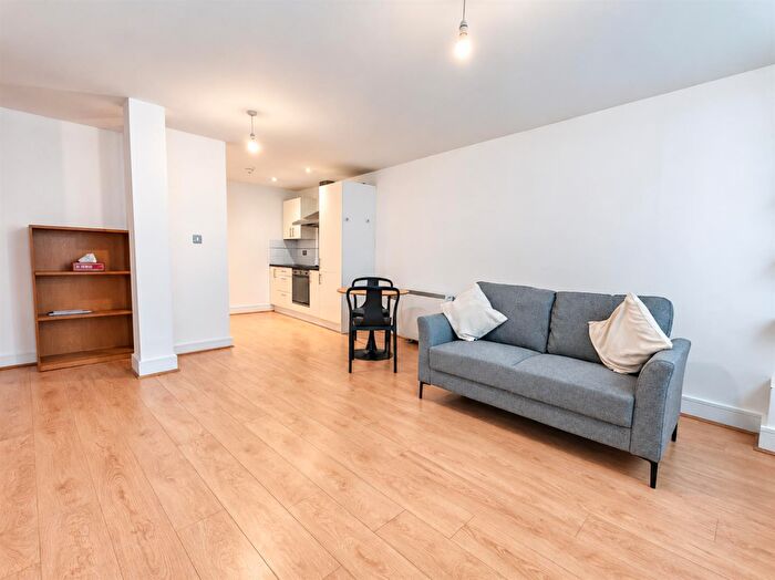1 Bedroom Apartment To Rent In Temple Lane, Liverpool, L2