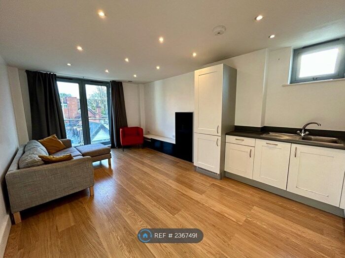 1 Bedroom Flat To Rent In Whytecliffe Road South, Purley, CR8