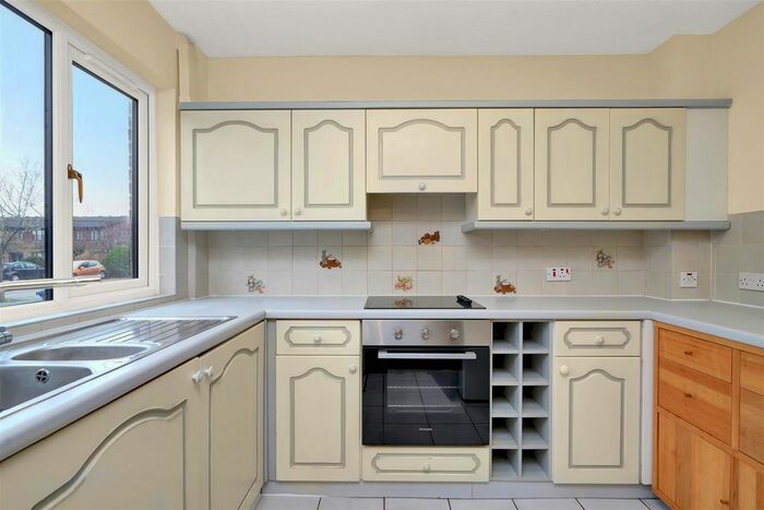 2 Bedroom Terraced House To Rent In Littlewood Close, London, W13