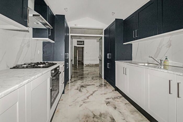 6 Bedroom Property To Rent In Napier Road, London, N17