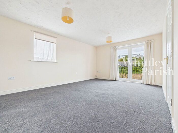 2 Bedroom Flat For Sale In Ensign Way, Diss, IP22