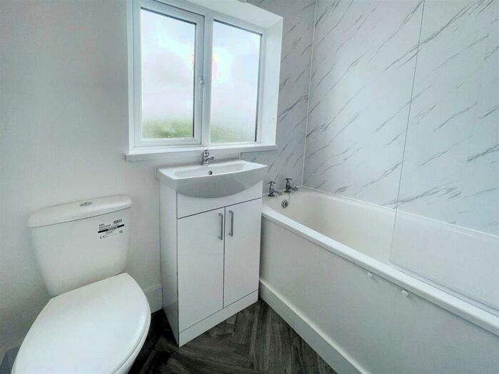 3 Bedroom House To Rent In Palmerston Road, Grays, RM20