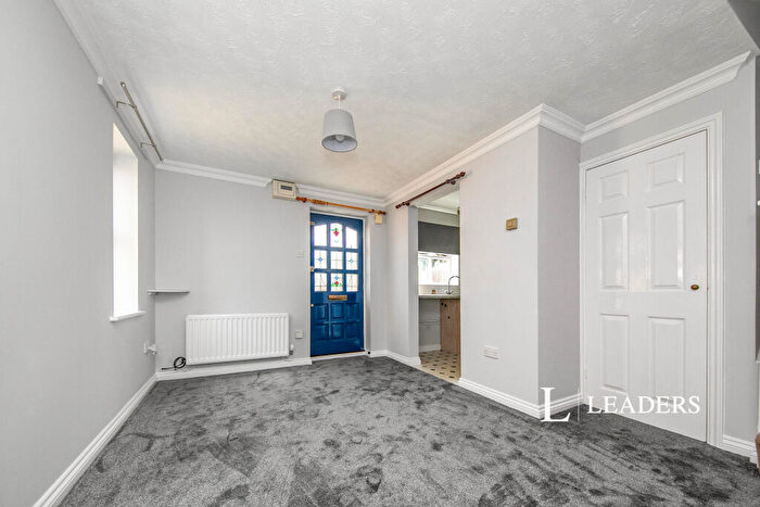 1 Bedroom End Of Terrace House To Rent In Derwent Road, Highwoods, CO4