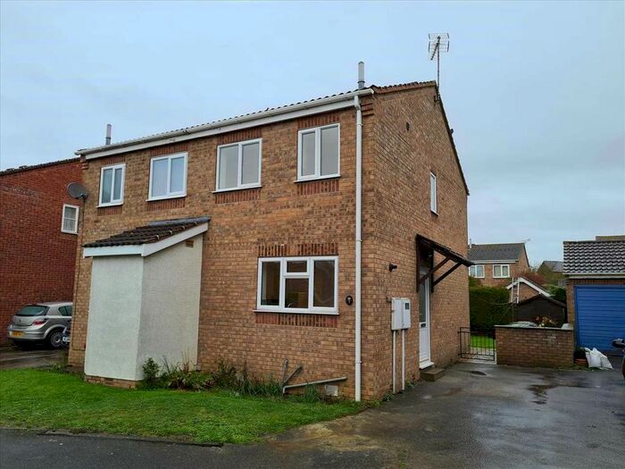 2 Bedroom Semi-Detached House To Rent In Grace Close, Sleaford NG34