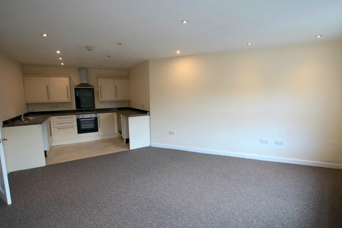 2 Bedroom Flat To Rent In Church Street, Llangefni, LL77