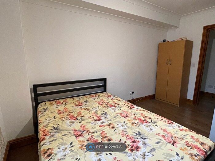 1 Bedroom Flat To Rent In West Street, Brighton, BN1