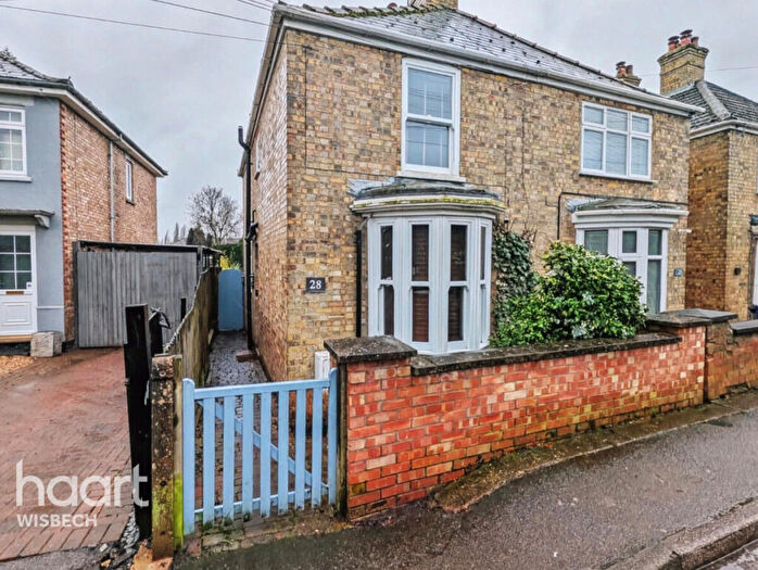3 Bedroom Semi Detached House For Sale In Church Road, Wisbech, PE13