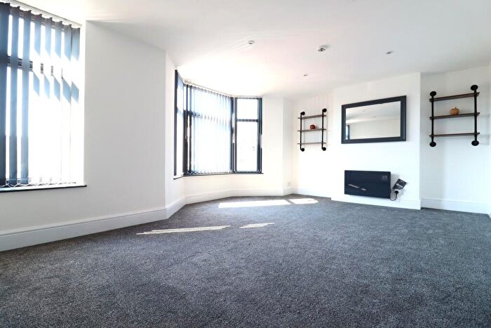 3 Bedroom Maisonette To Rent In Station Road, Llandaff North, Cardiff, CF14