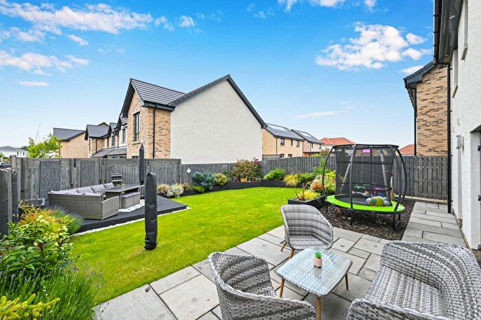 5 Bedroom Detached House For Sale In Baxter Road, Livingston, East Calder, EH53