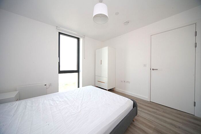 2 Bedroom Flat To Rent In Viva Court, Kimpton Road, Luton, LU2